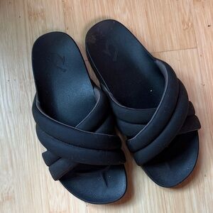 OluKai Black Women's Sandals